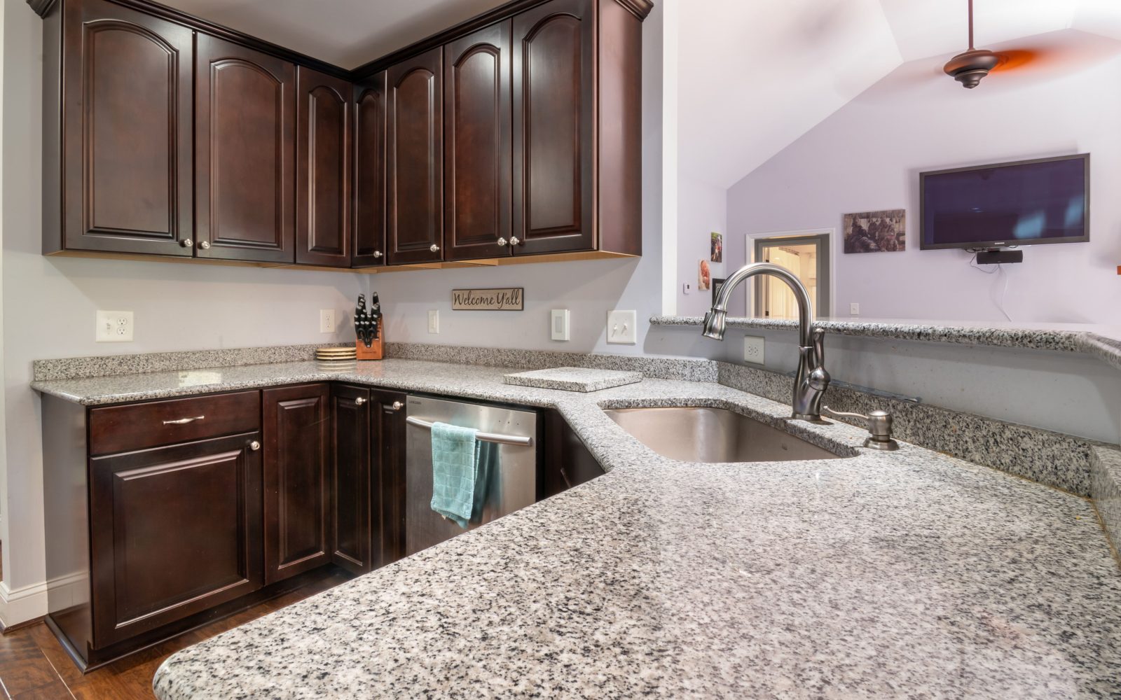 Dekton ou granit, quel plan de travail dure vraiment longtemps ?